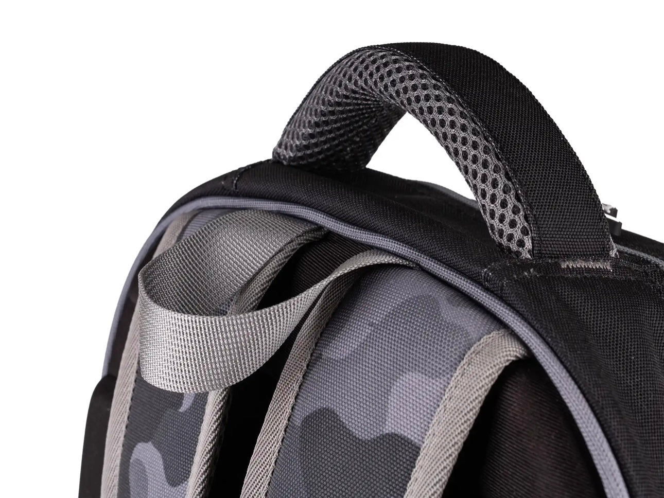 Zaino scuola Camouflage Geolier con cuffie omaggio Colourbook