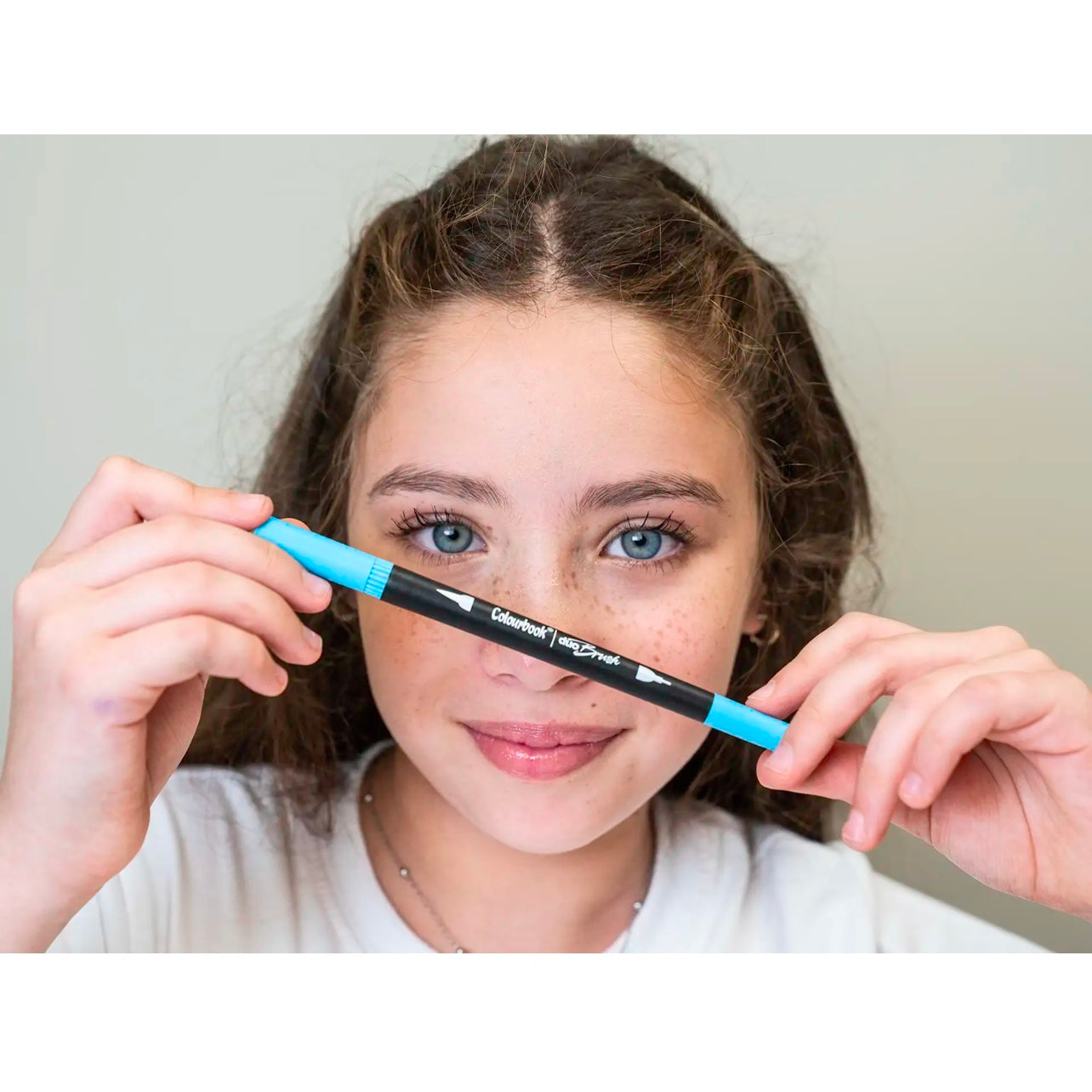 Valigetta 120 pennarelli professionali con doppia punta – Duo Brush COLOURBOOK